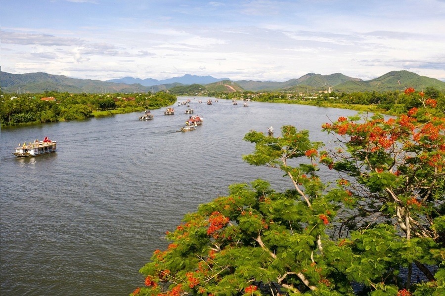 Perfume river Hue-Culture Pham Travel