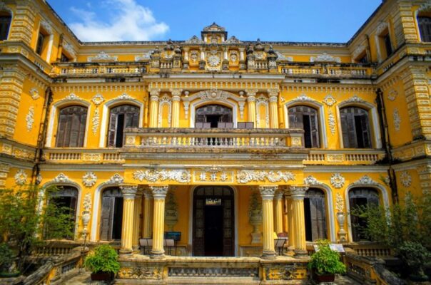 An Dinh Palace- Culture Pham Travel