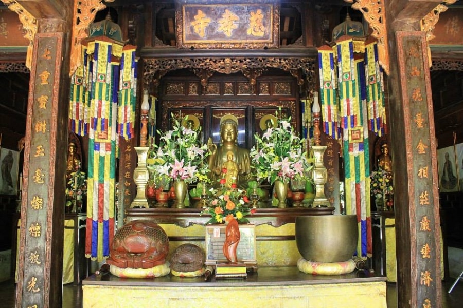 Buddha image at Tu Hieu temple
