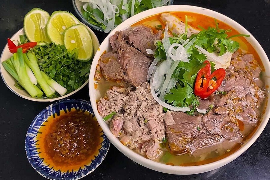 Bun Bo (Beef Noodles) - Culture Pham Travel