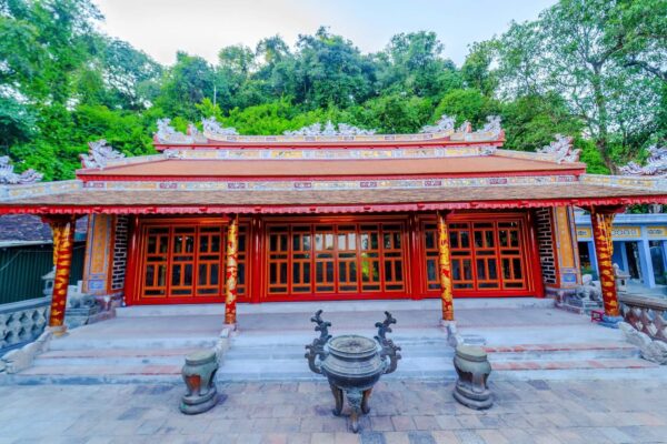 Hue Nam Temple- Culture Pham Travel
