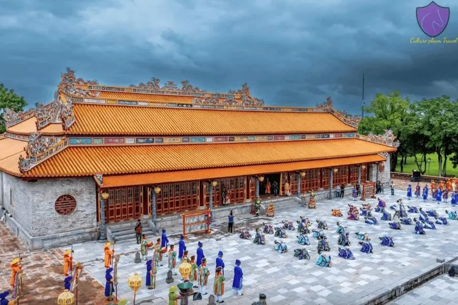 Hue Imperial City - Culture Pham Travel