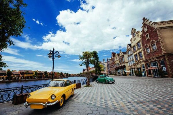 Hoi An to Vinpearl Land By private car- Culture Pham Travel
