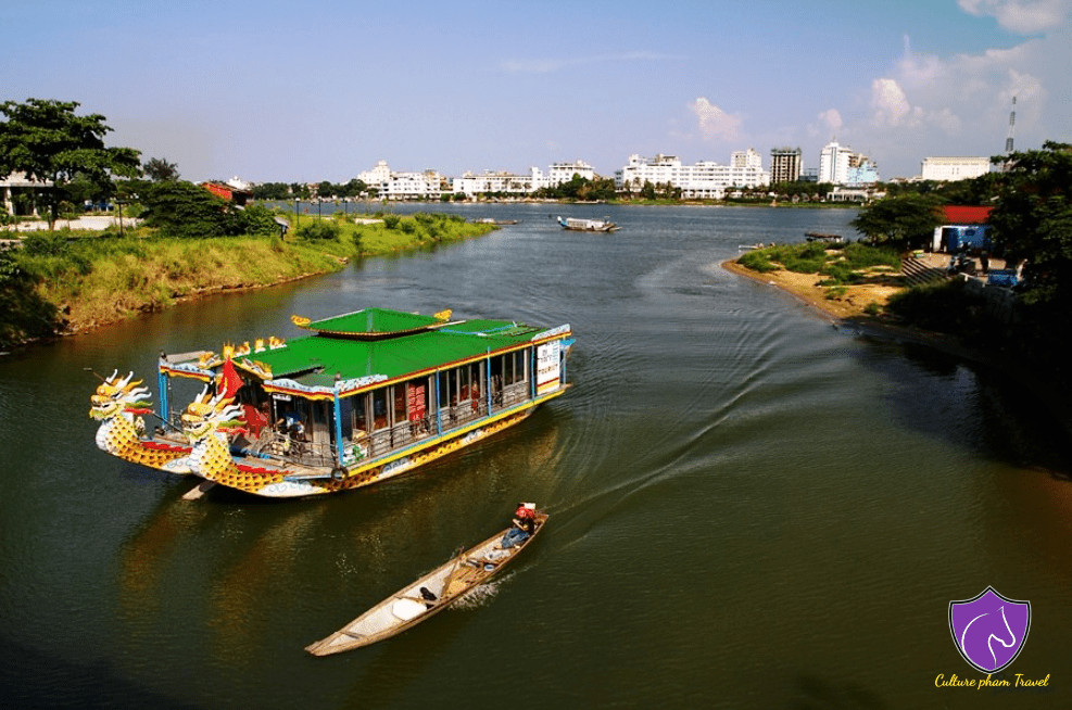 Hue Dragon Boat Trip On The Perfume River-Culture Pham Travel