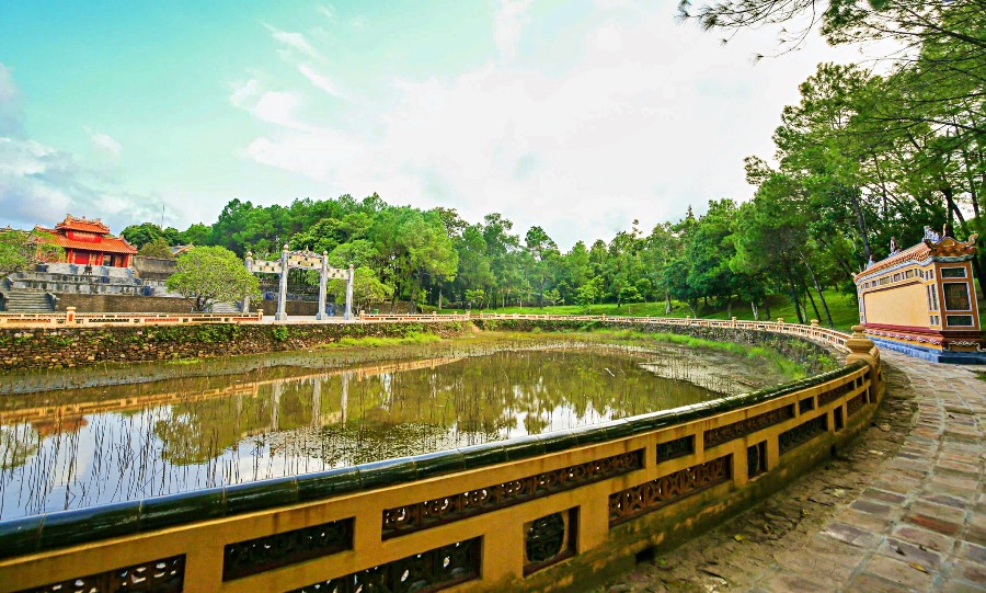 Thieu Tri Tomb- Culture Pham Travel