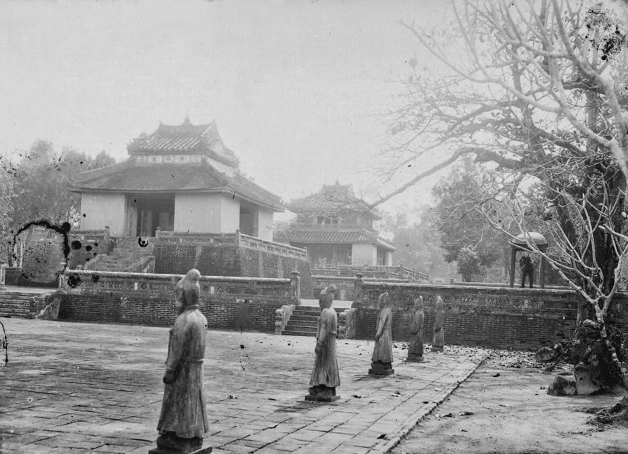 Thieu Tri Tomb- Culture Pham Travel