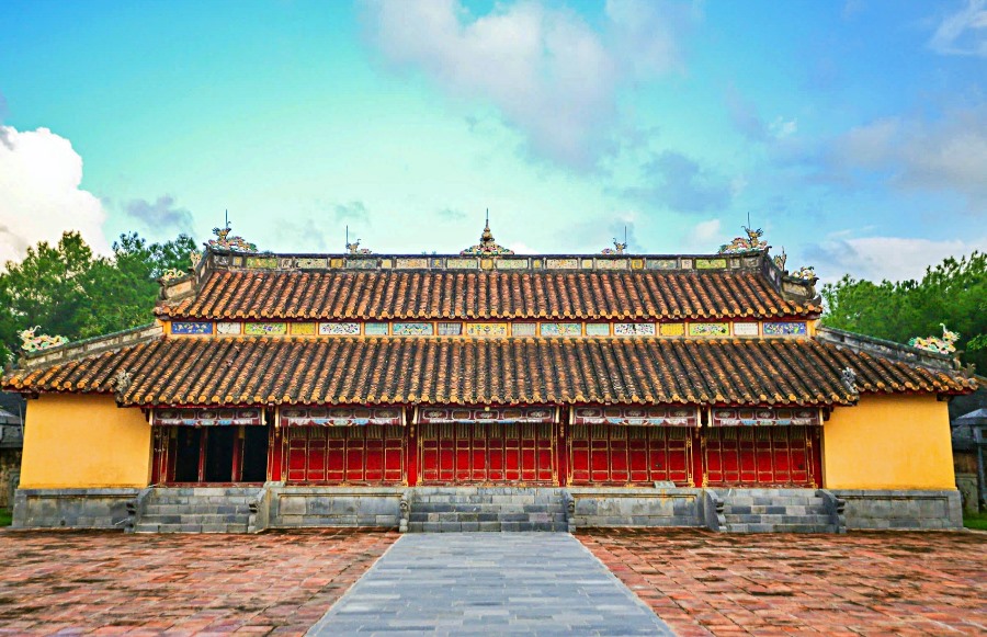 Thieu-Tri-Tomb-Culture-Pham-Travel (9)