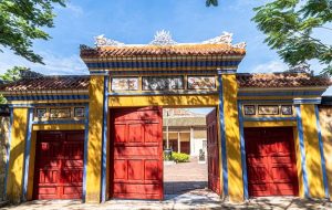 Duyet Thi Duong- Hue Royal Theater- Culture Pham Travel