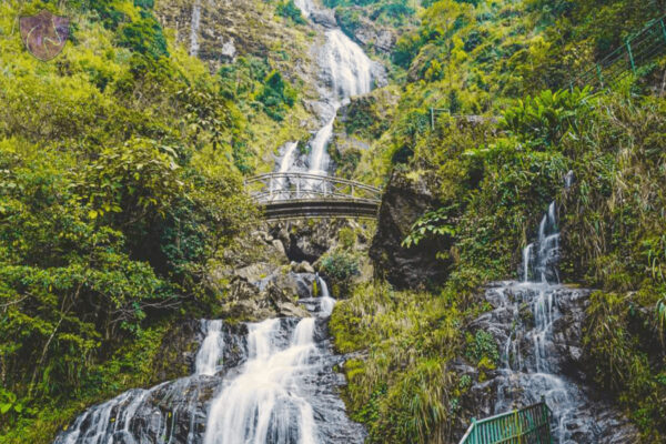Silver Waterfall Sapa - Culture Pham Travel