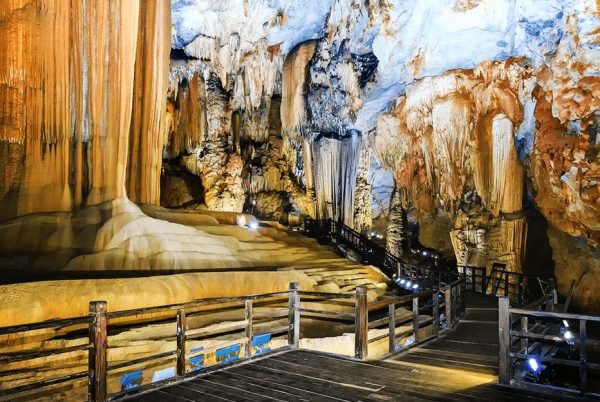 Paradise Cave And Dark Cave Tour - Culture Pham Travel