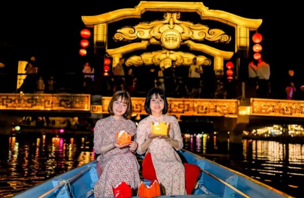 Hoi An By Night Tour- Culture Pham Travel
