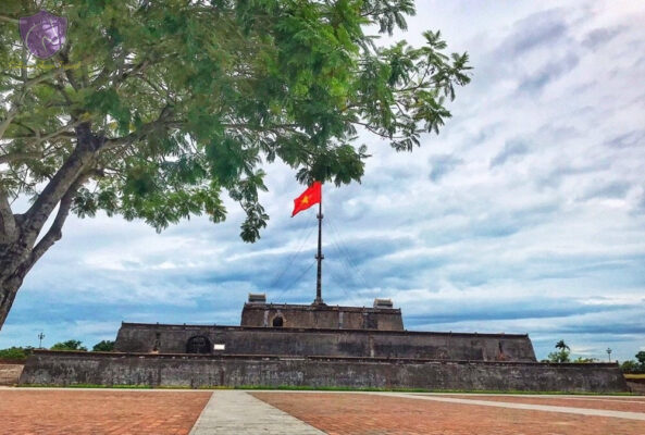 Hue Flag Tower- Culture Pham Travel