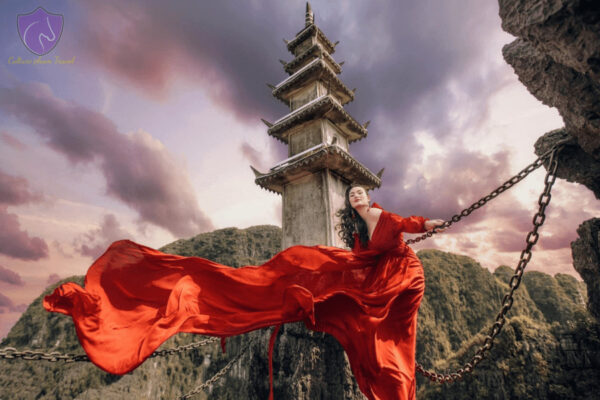 Mua Cave Ninh Binh - Culture Pham Travel