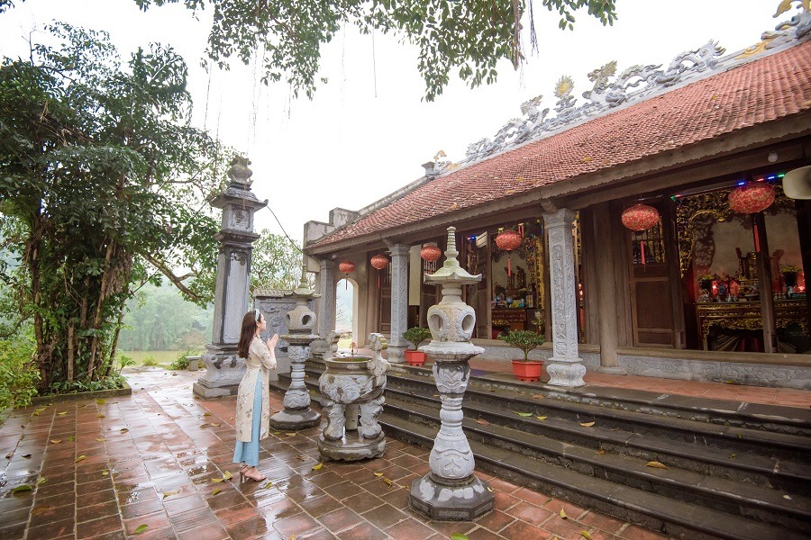 Ninh Binh temple-Culture Pham Travel
