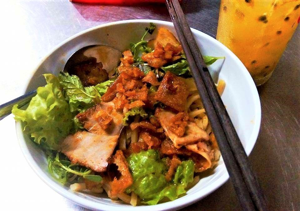 Cao Lau Noodles - Best Cao Lau Hoi An Restaurants - Culture Pham Travel