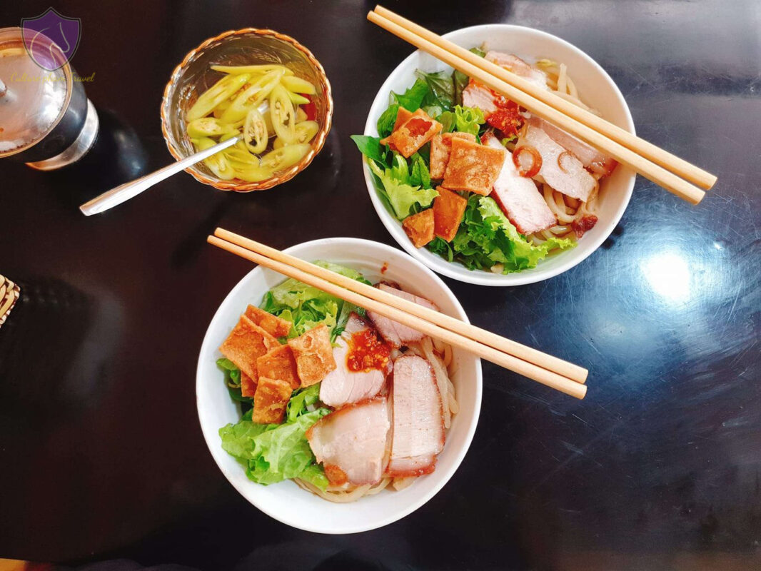 Cao Lau Noodles Hoi An-Culture Pham Travel