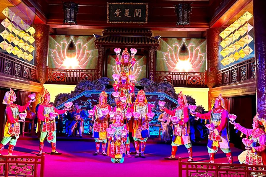 Hue Festivals - Culture Pham Travel