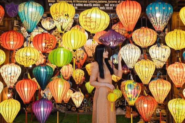 Hoi An Lantern Market-Culture Pham Travel