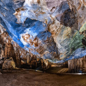 Paradise Cave And Dark Cave Tour