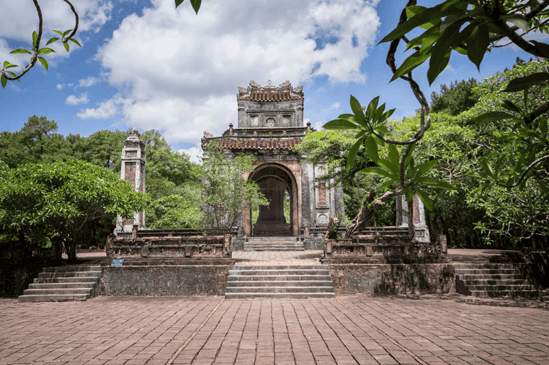 Hue Tombs Tour- Explore 3 Most Beautiful Royal Tombs - Image 13