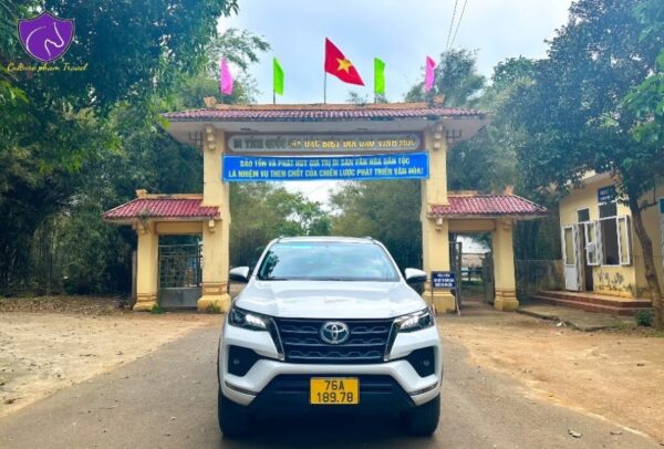 Hue to Dong Hoi by private car- Culture Pham Travel
