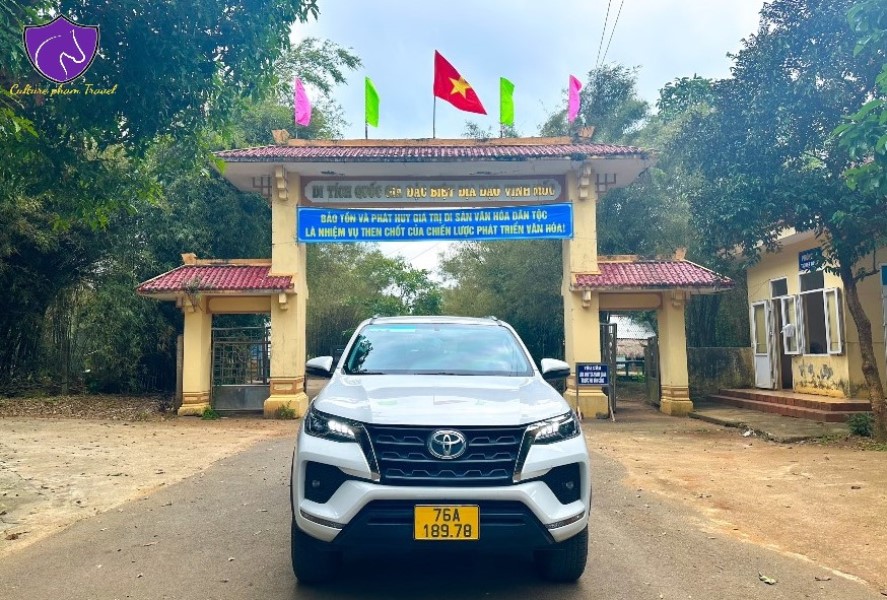 Hue to Dong Hoi by private car- Culture Pham Travel