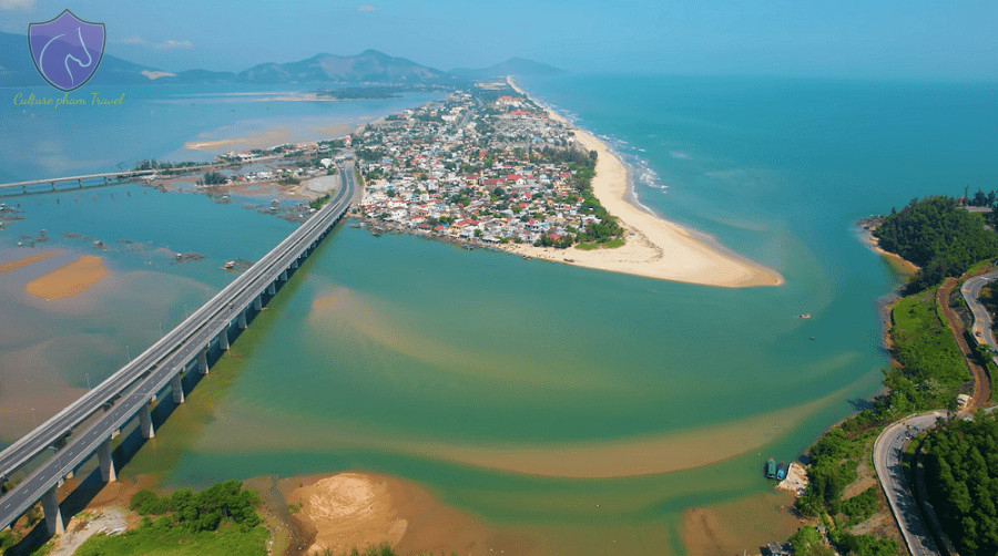 Lang Co bay-Culture Pham Travel