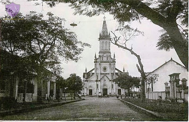 Da Nang Cathedral- Culture Pham Travel