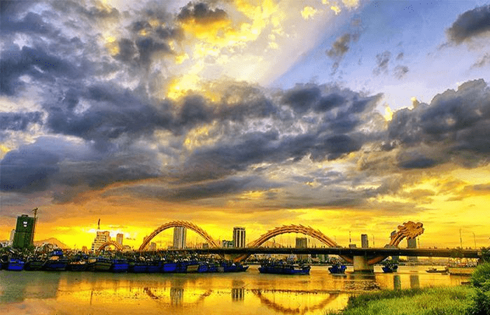 Dragon Bridge Da Nang- Culture Pham Travel