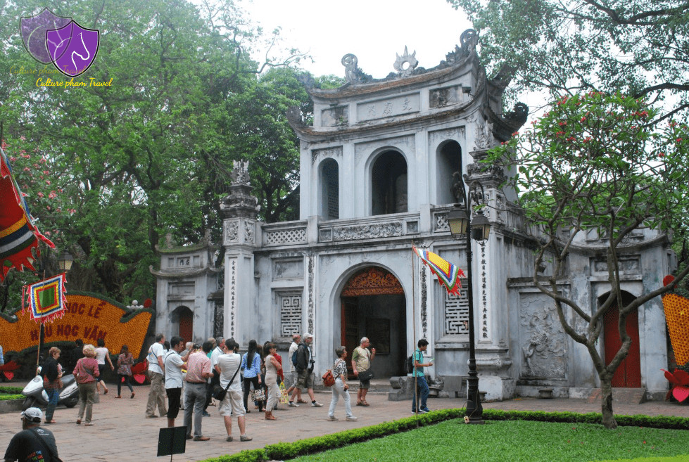 temple of literature in hanoi-Culture Pham Travel