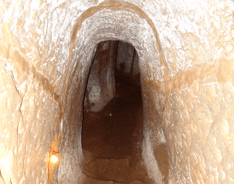 Hue DMZ Tour- Culture Pham Travel