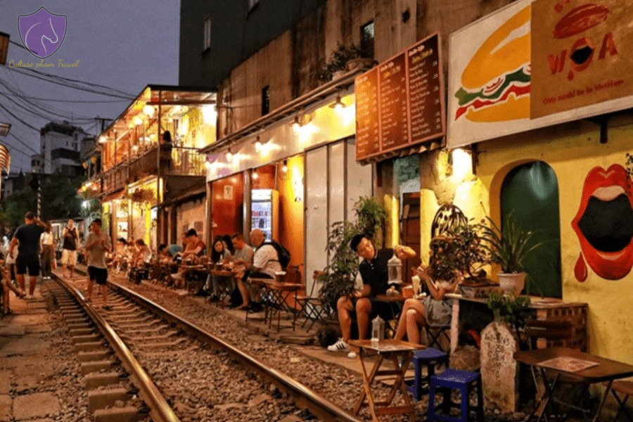 Hanoi Train Track Cafe - Culture Pham Travel