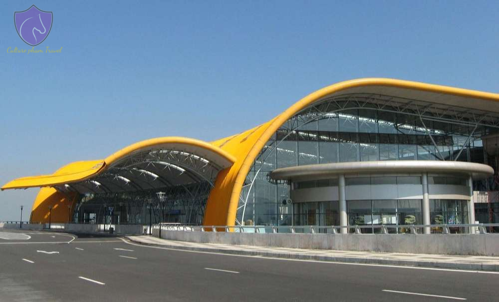 how many airports are in Vietnam-Culture Pham Travel