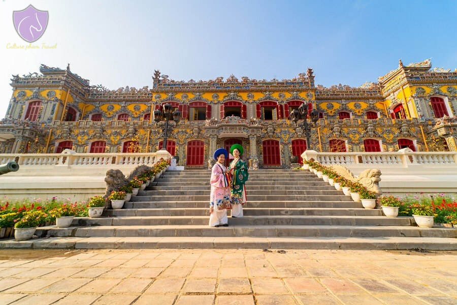 Kien Trung Palace-Culture Pham Travel