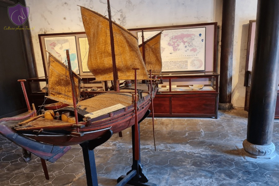 Museum of Trade Ceramics - Culture Pham Travel