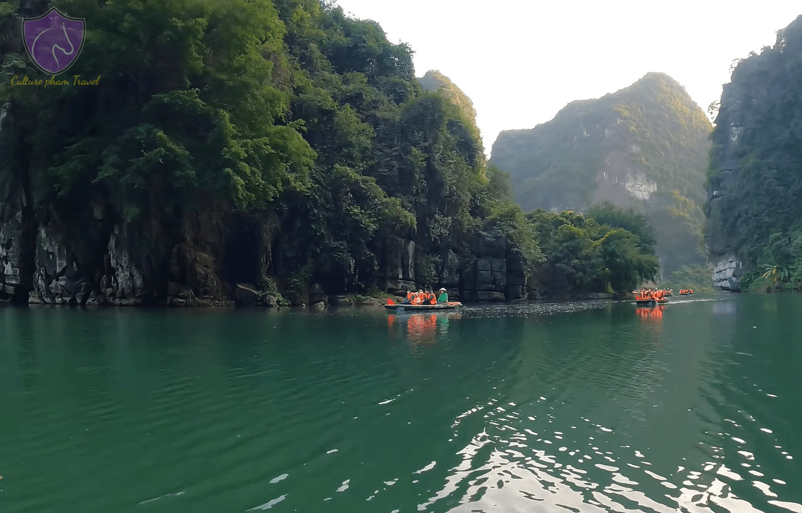 Boat Tour in NInh Binh-Culture Pham Travel