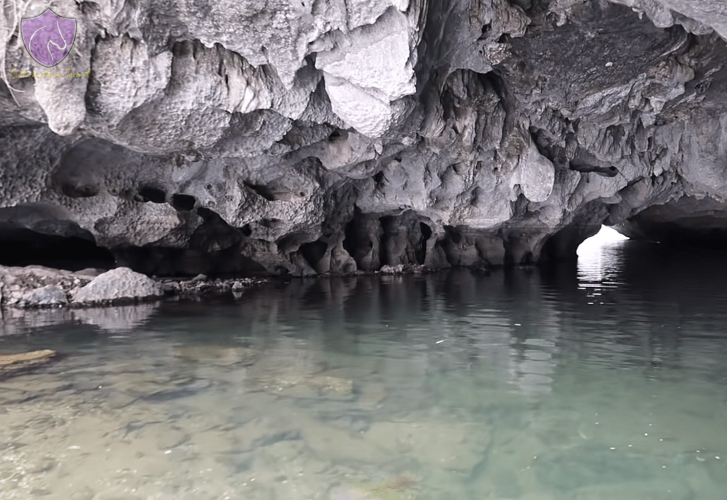 Trang An cave- Boat Tour Ninh Binh-Culture Pham Travel