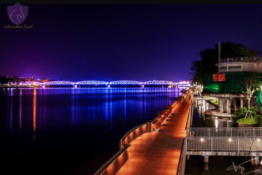 TruongTien Bridge - Culture Pham Travel