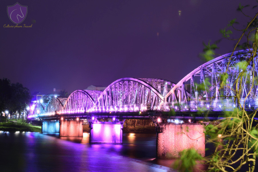 TruongTien Bridge - Culture Pham Travel