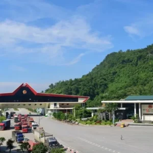 Hanoi To Huu Nghi Border By Car Transfer - Culture Pham Travel