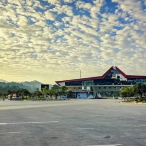 Hanoi To Huu Nghi Border Private Car Transfer - Culture Pham Travel