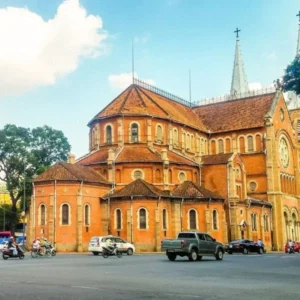 Private car Mui Ne to Ho Chi Minh - Culture Pham Travel