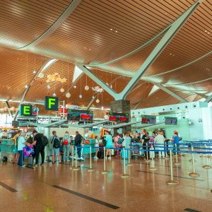 Private car Mui Ne to Cam Ranh - Culture Pham Travel