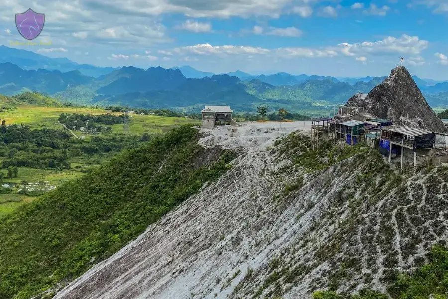 Thung Khe Pass / White Rock Pass / Deo Da Trang